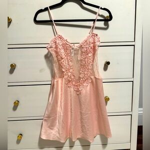NWT - Flora Nikrooz - Showstopper Charmeuse Chemise Lingerie